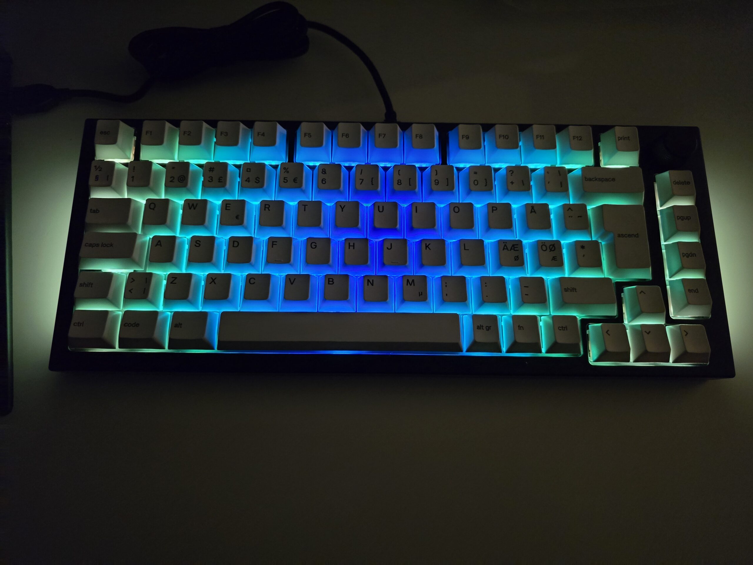 Glorious Gaming GMMK Pro 75 15 | eReviews.dk