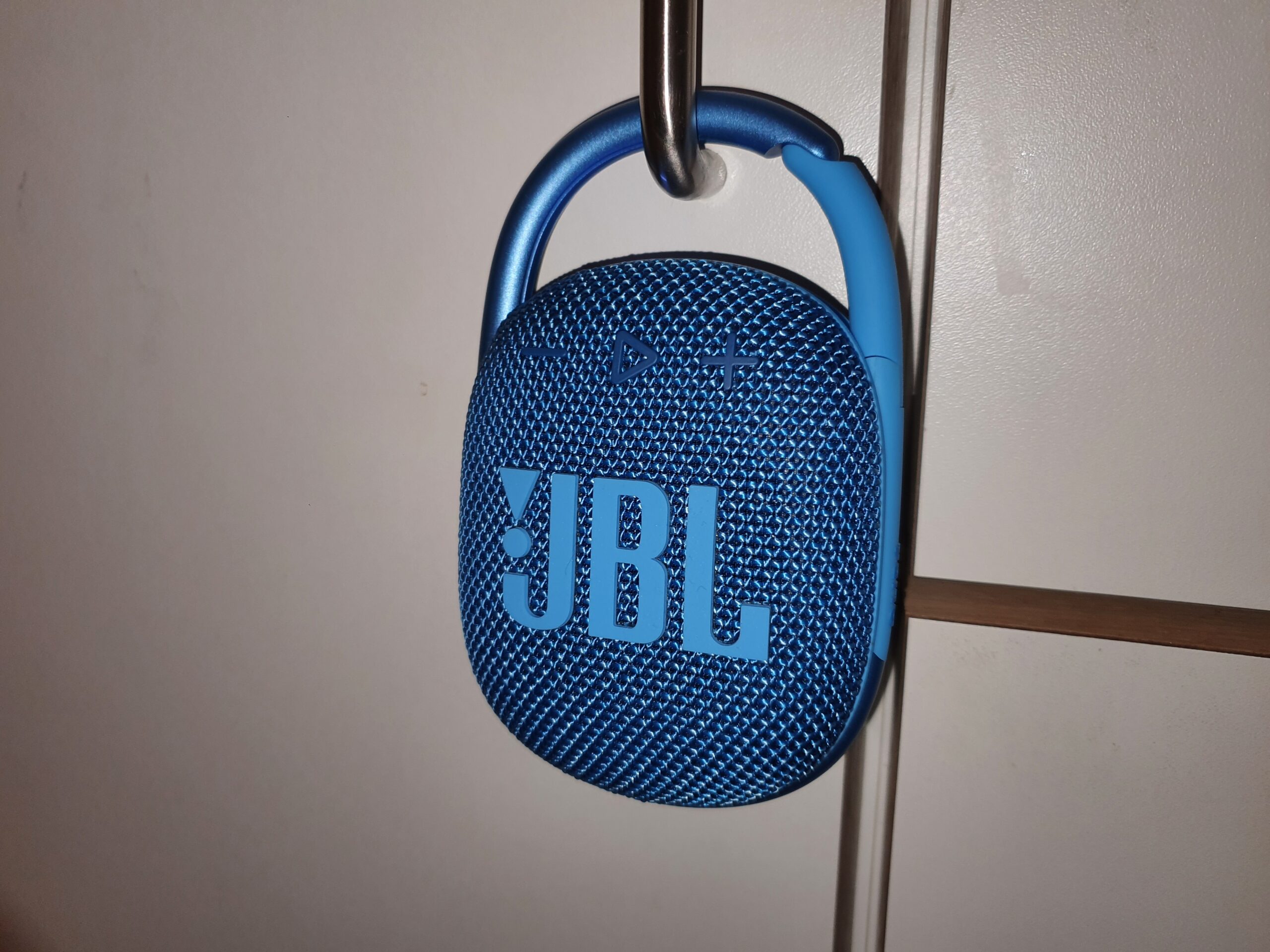 Test: JBL Clip 4 højtaler eReviews.dk