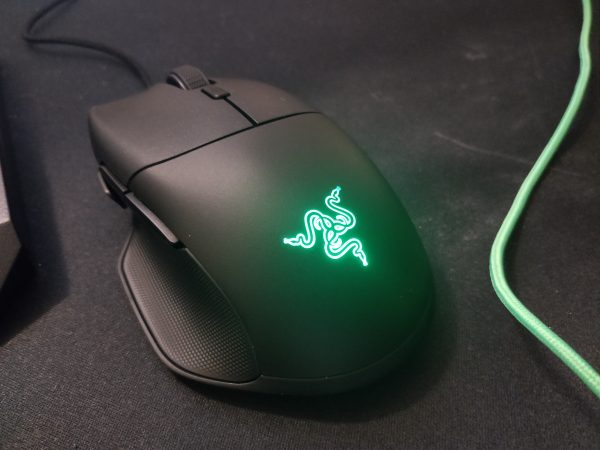 Razer Basilisk Essential (1) | eReviews.dk