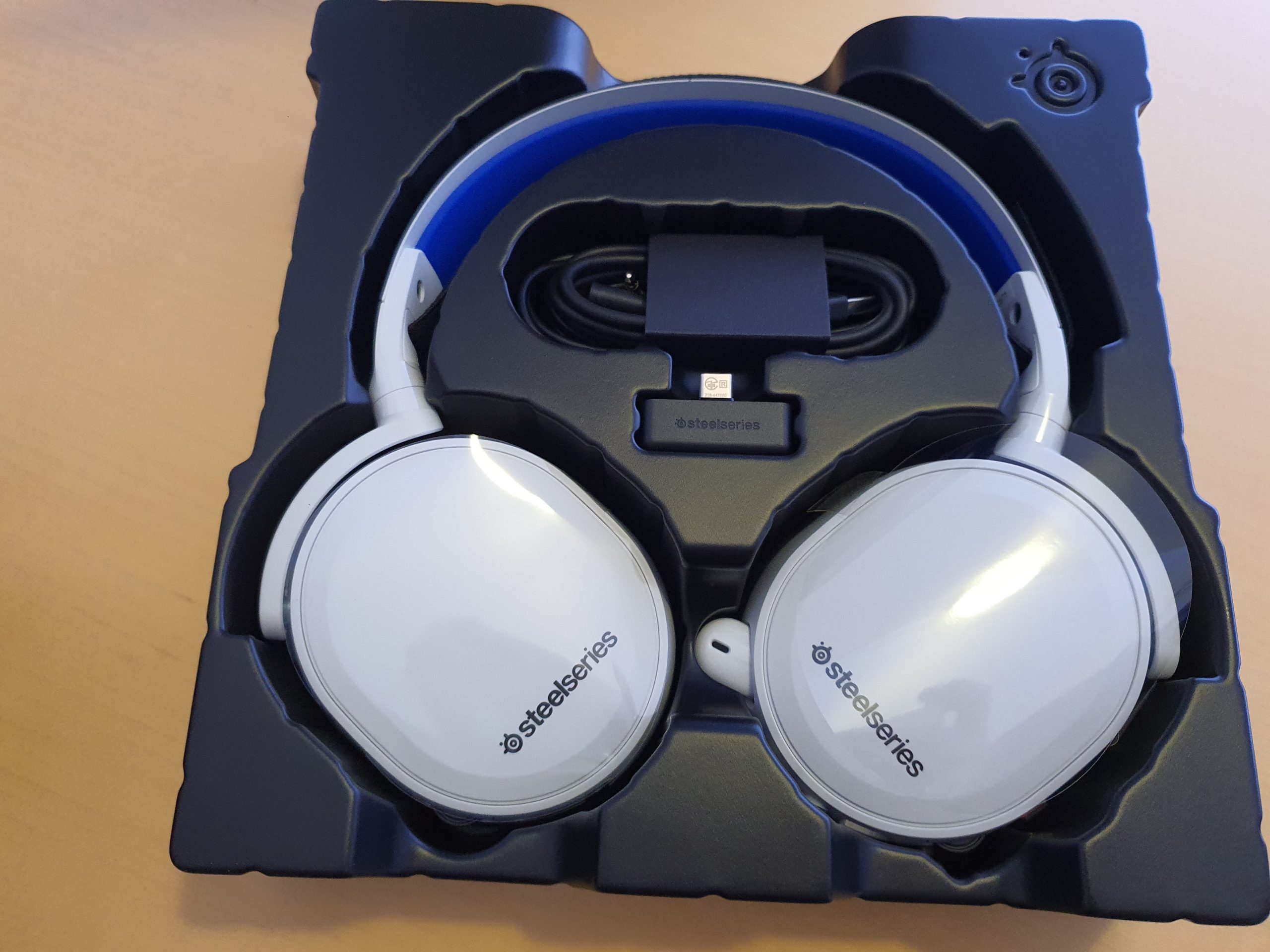 vedtage Aktiver spøgelse Test: SteelSeries Arctis 7P+ Wireless headset | eReviews.dk