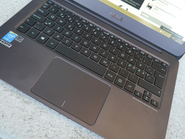 asus-zenbook-ux305-keyboard